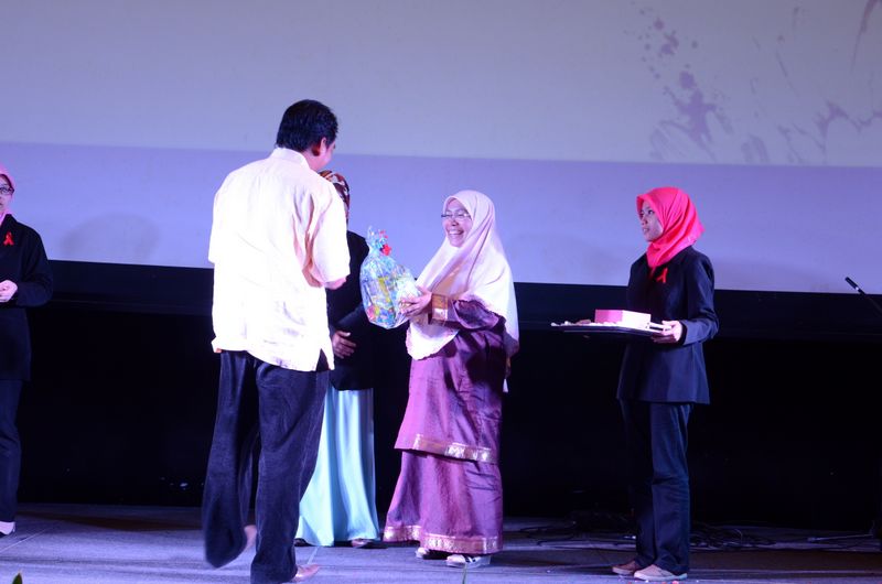 Hi tea alumni  14  280